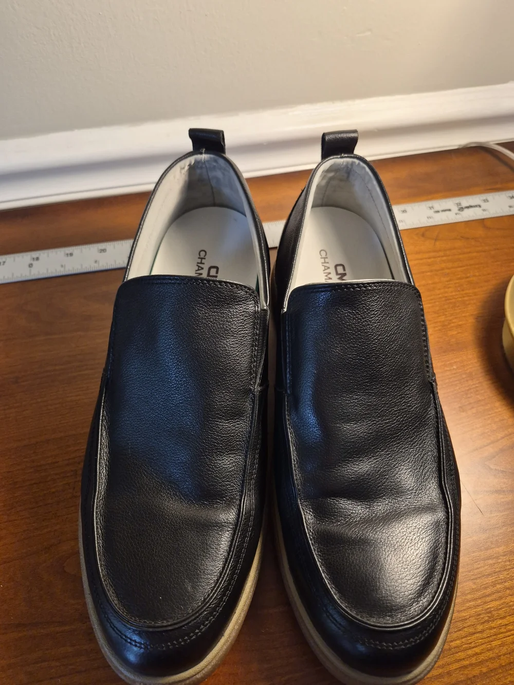 Men's Black Leather Slip-On Casual Loafers Size 8M (255/2.5 In Japan/Korea)